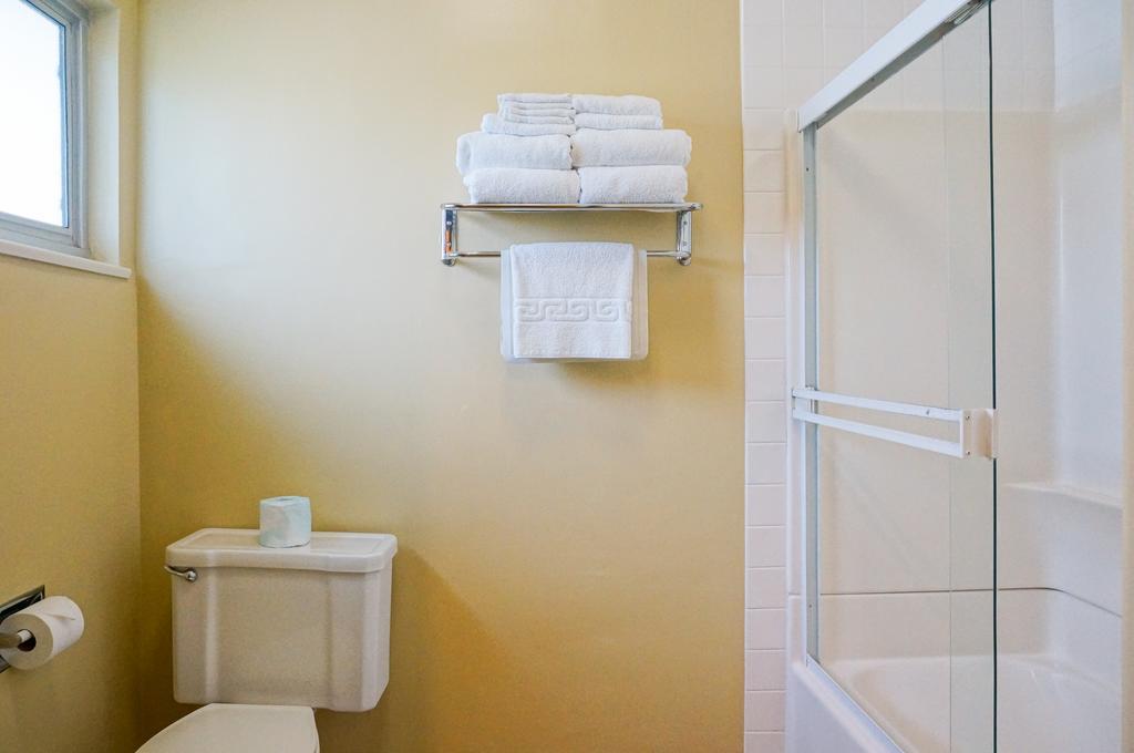 Queen Suite with Two Queen Beds