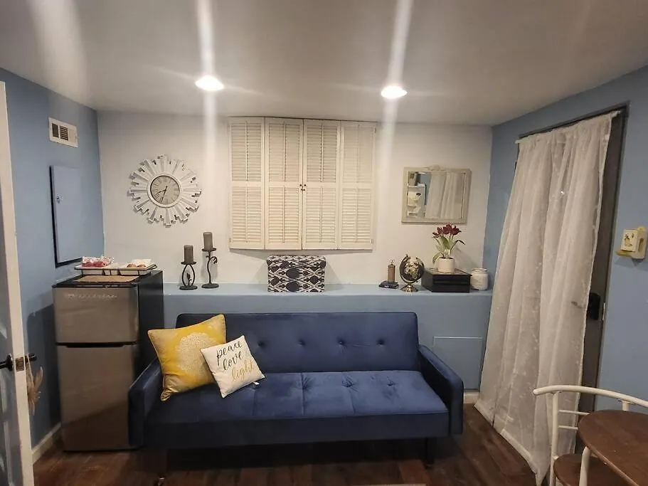 Cozy, Cute, Charming Private Guest Studio-1