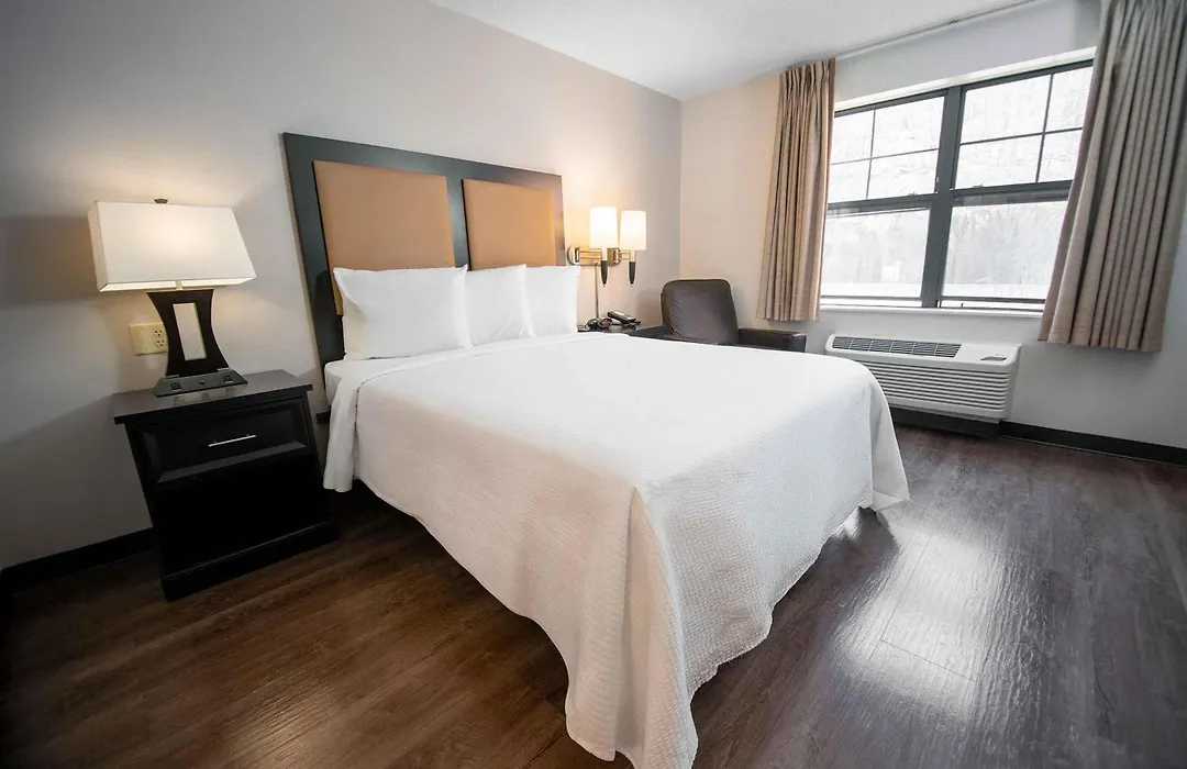 Extended Stay America Suites - Santa Barbara - Calle Real-1