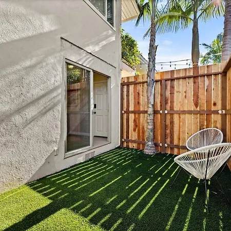 2 Bedroom With Bunk Room And Private Yard For Pets-3