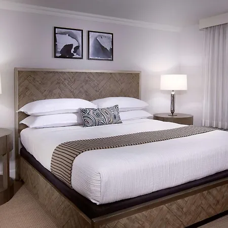 West Beach Inn, A Coast Hotel-3