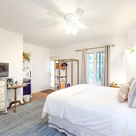 East Beach Retreats-2